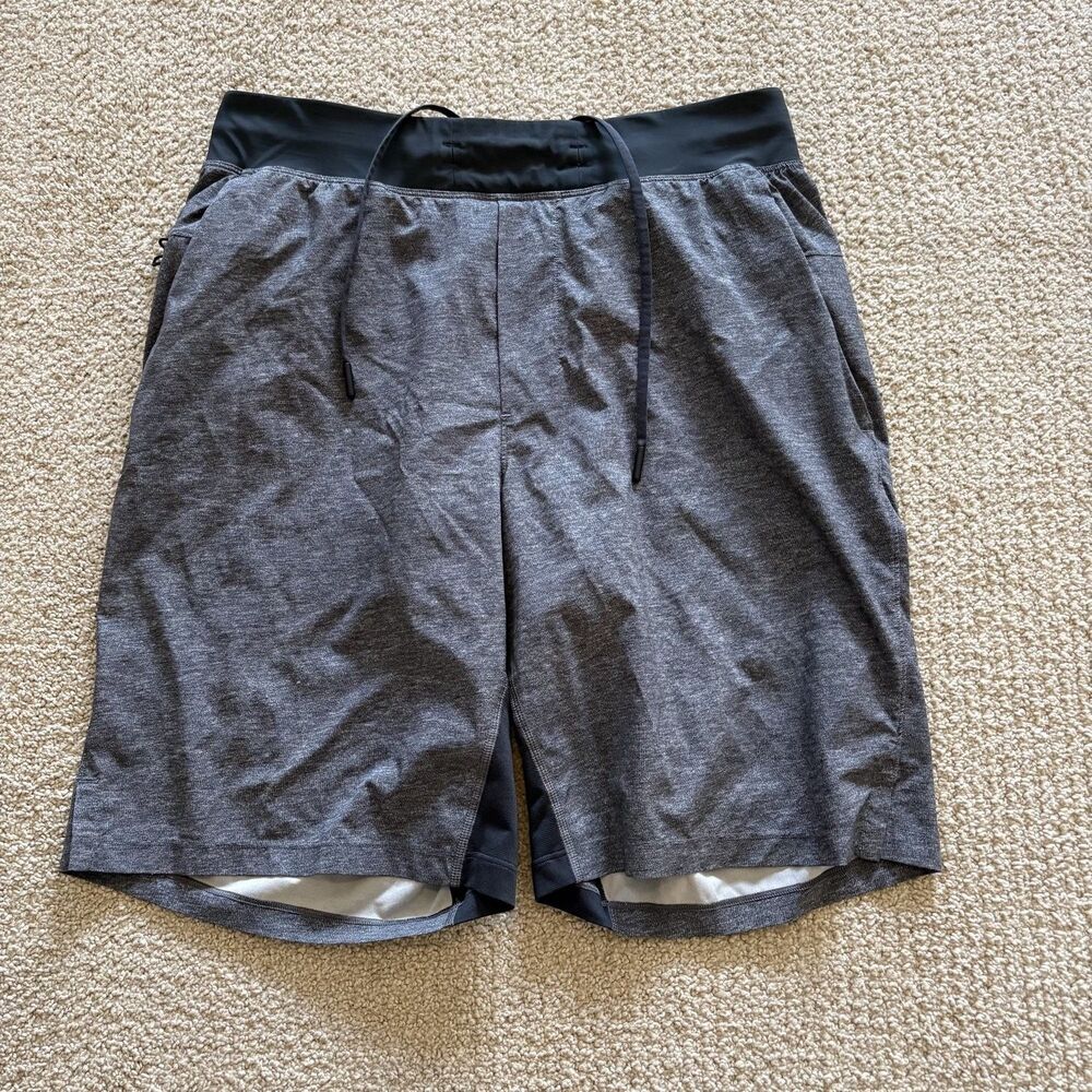 Lululemon Pace Breaker Athletic Running Gym Shorts Mens M Heathered Gray